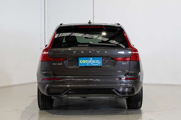 2021 Volvo XC60 B6 R-Design