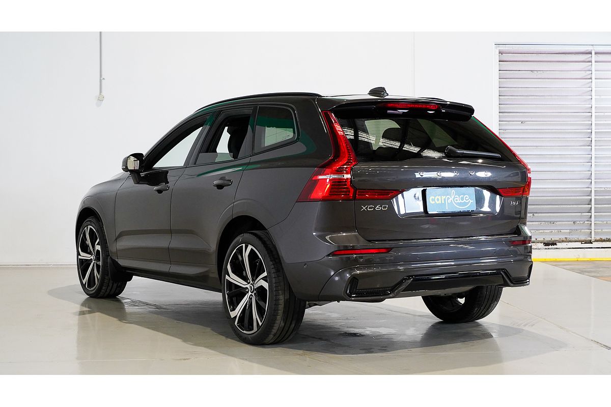 2021 Volvo XC60 B6 R-Design
