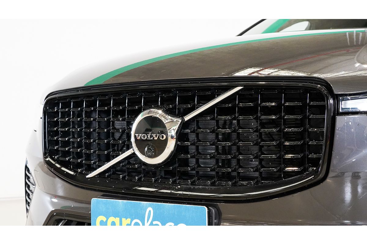 2021 Volvo XC60 B6 R-Design