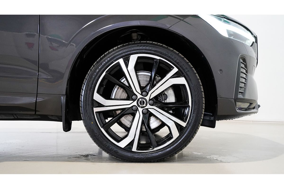 2021 Volvo XC60 B6 R-Design