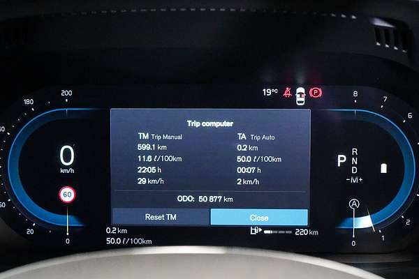 2021 Volvo XC60 B6 R-Design