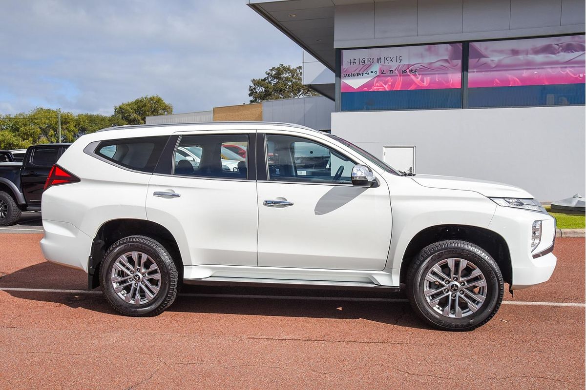 2020 Mitsubishi Pajero Sport GLX QF