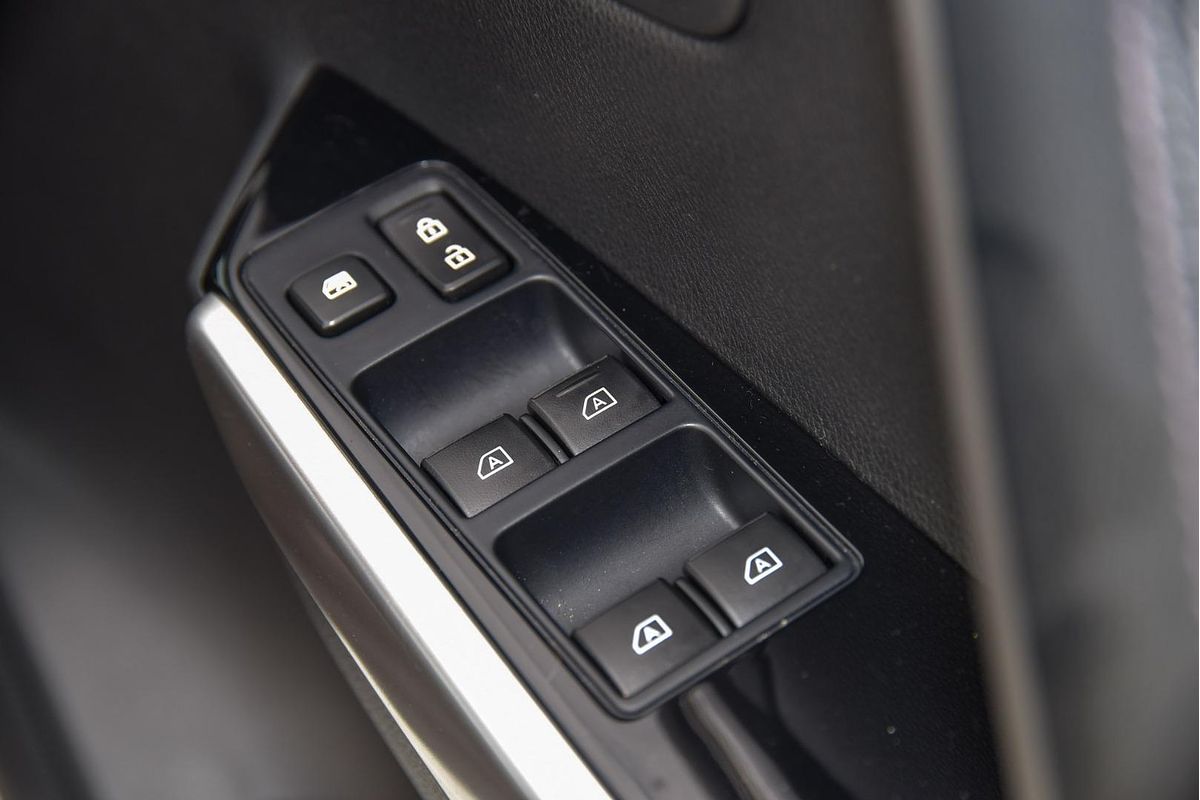 2020 Mitsubishi Pajero Sport GLX QF