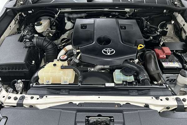 2022 Toyota Hilux SR5 GUN126R 4X4