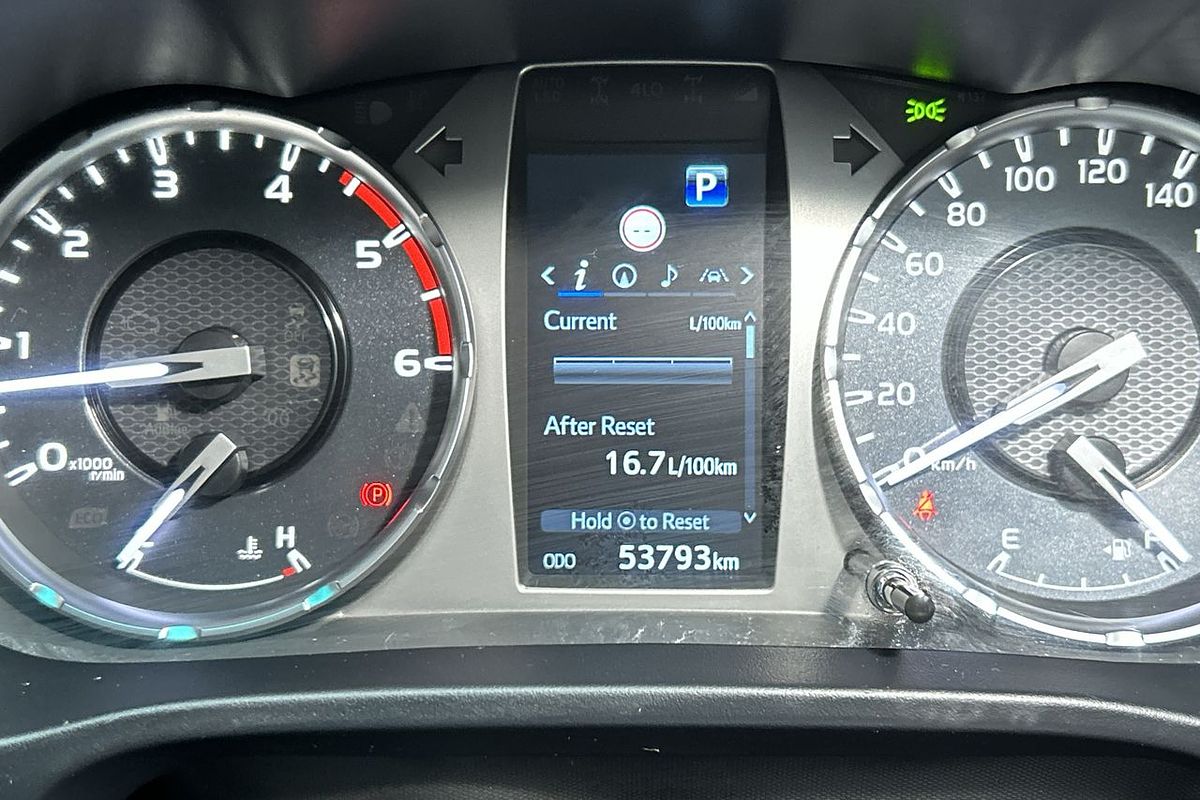 2022 Toyota Hilux SR5 GUN126R 4X4
