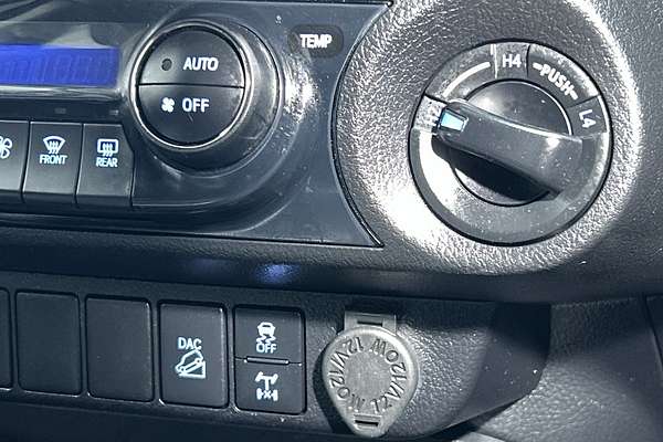 2022 Toyota Hilux SR5 GUN126R 4X4