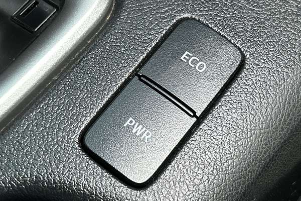 2022 Toyota Hilux SR5 GUN126R 4X4