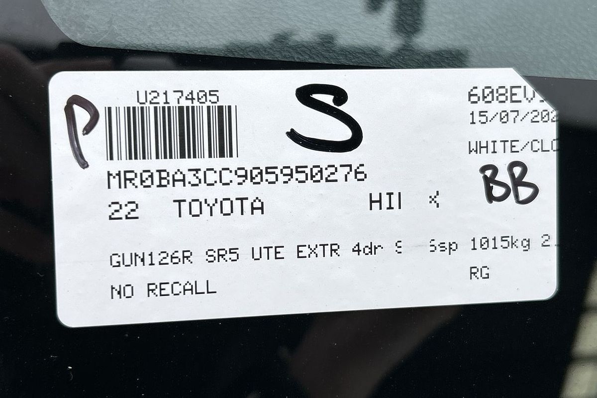 2022 Toyota Hilux SR5 GUN126R 4X4