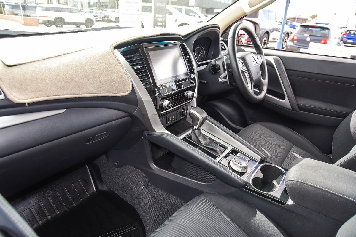 2020 Mitsubishi Pajero Sport GLX QF