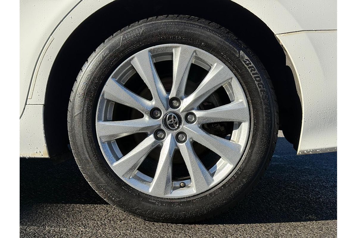 2019 Toyota Camry Ascent AXVH71R