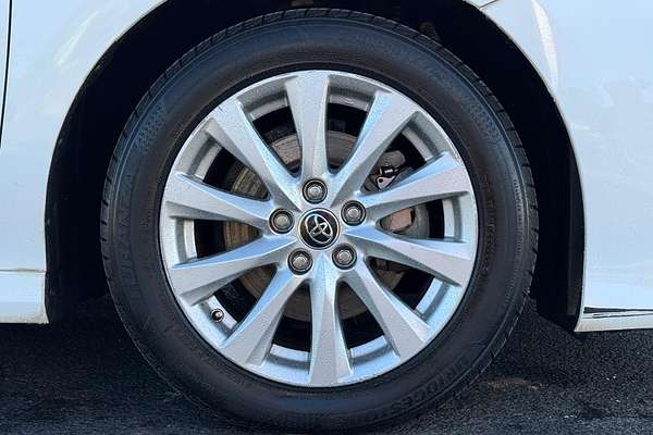 2019 Toyota Camry Ascent AXVH71R