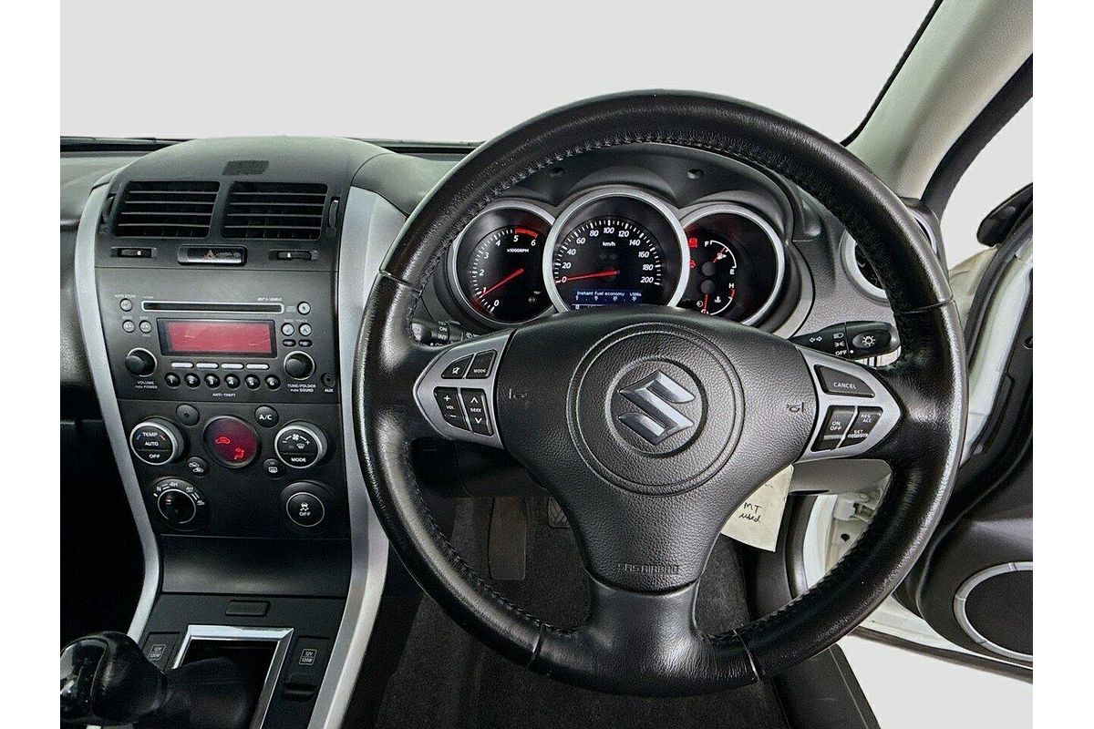 2013 Suzuki Grand Vitara JB