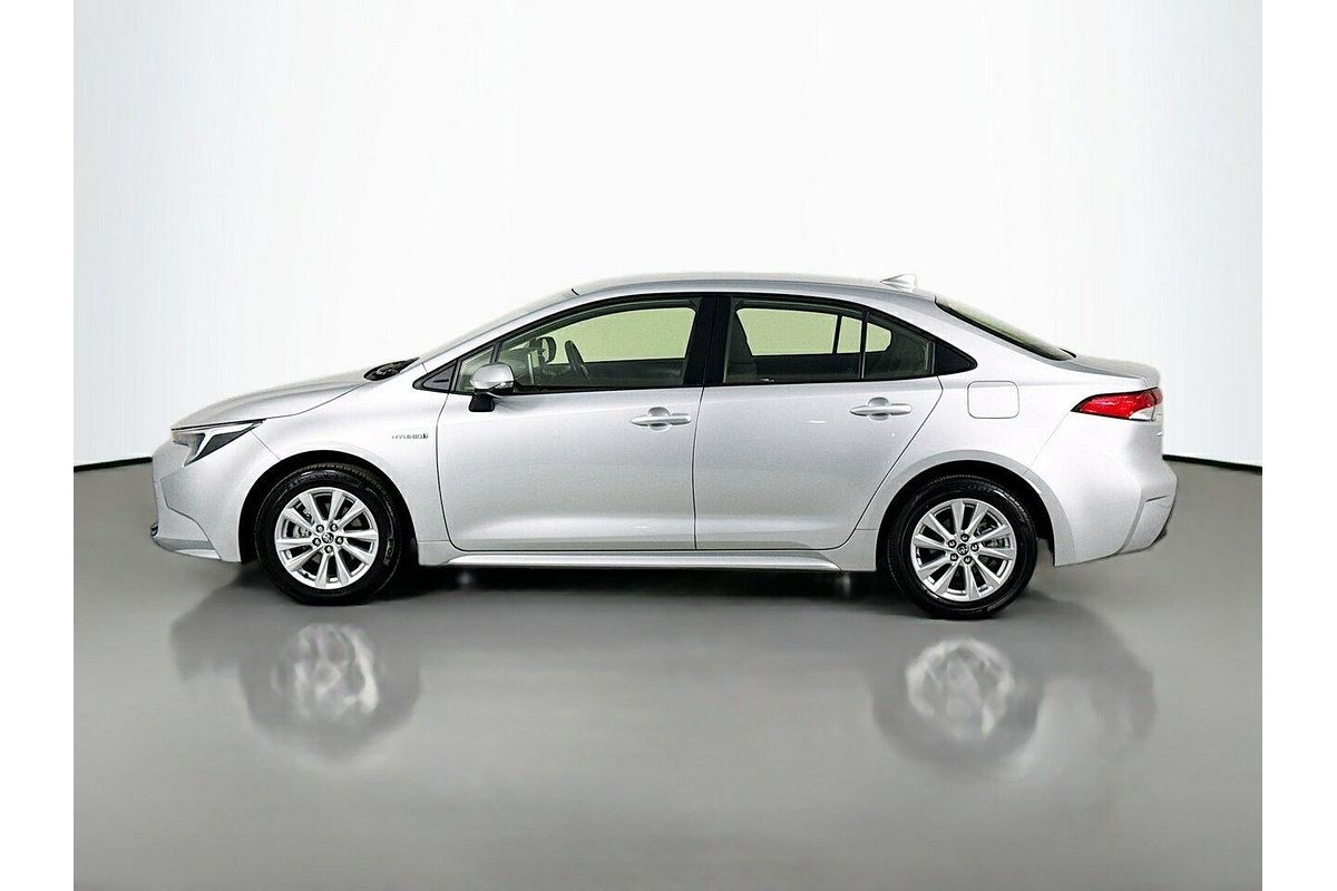 2023 Toyota Corolla Corolla Sedan 1.8L Hyb CVT Ascent Sport