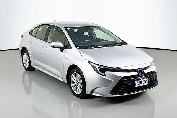 2023 Toyota Corolla Corolla Sedan 1.8L Hyb CVT Ascent Sport