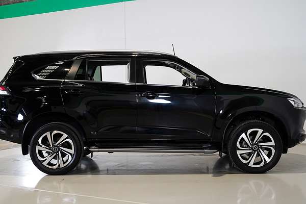 2022 Isuzu MU-X LS-T