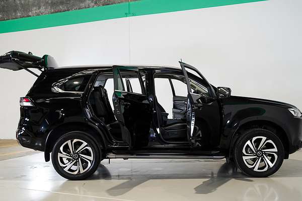 2022 Isuzu MU-X LS-T