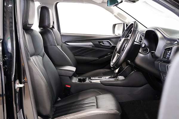 2022 Isuzu MU-X LS-T