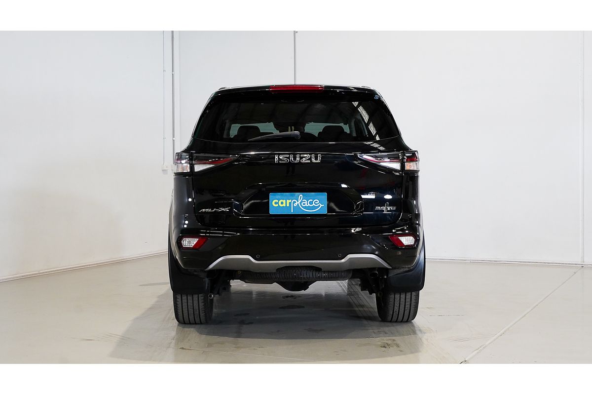 2022 Isuzu MU-X LS-T