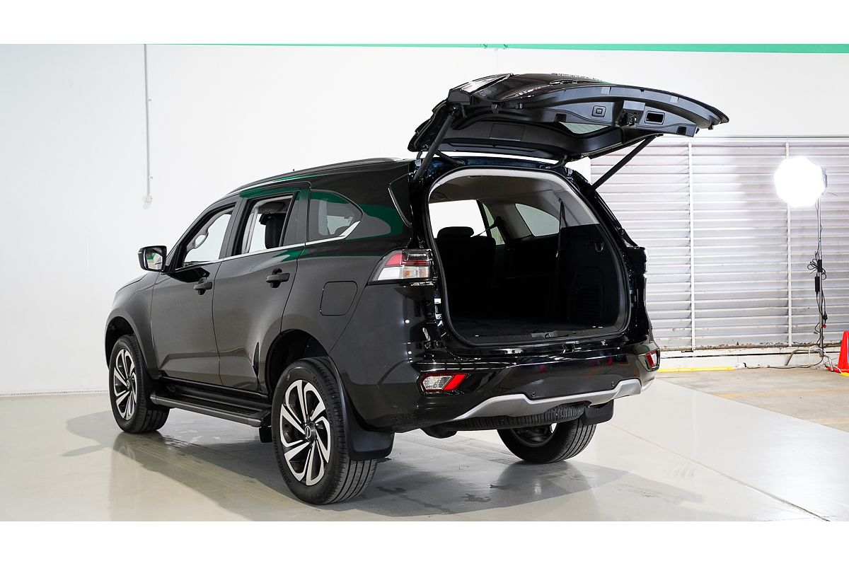 2022 Isuzu MU-X LS-T