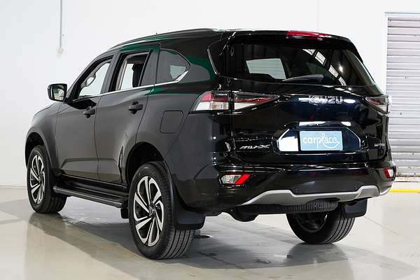 2022 Isuzu MU-X LS-T