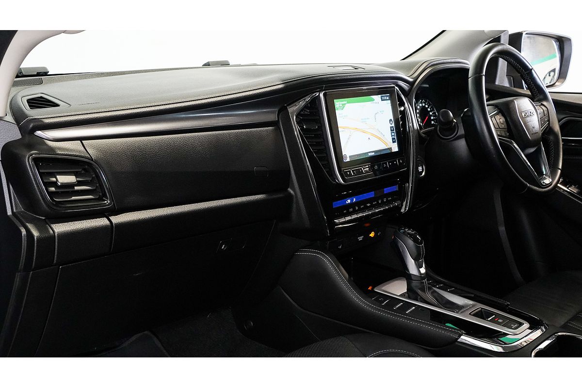2022 Isuzu MU-X LS-T