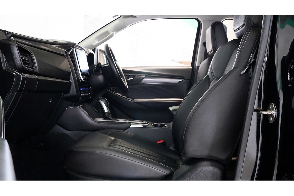 2022 Isuzu MU-X LS-T