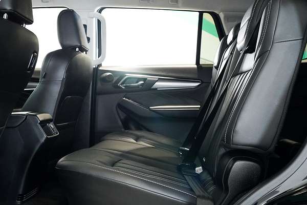 2022 Isuzu MU-X LS-T