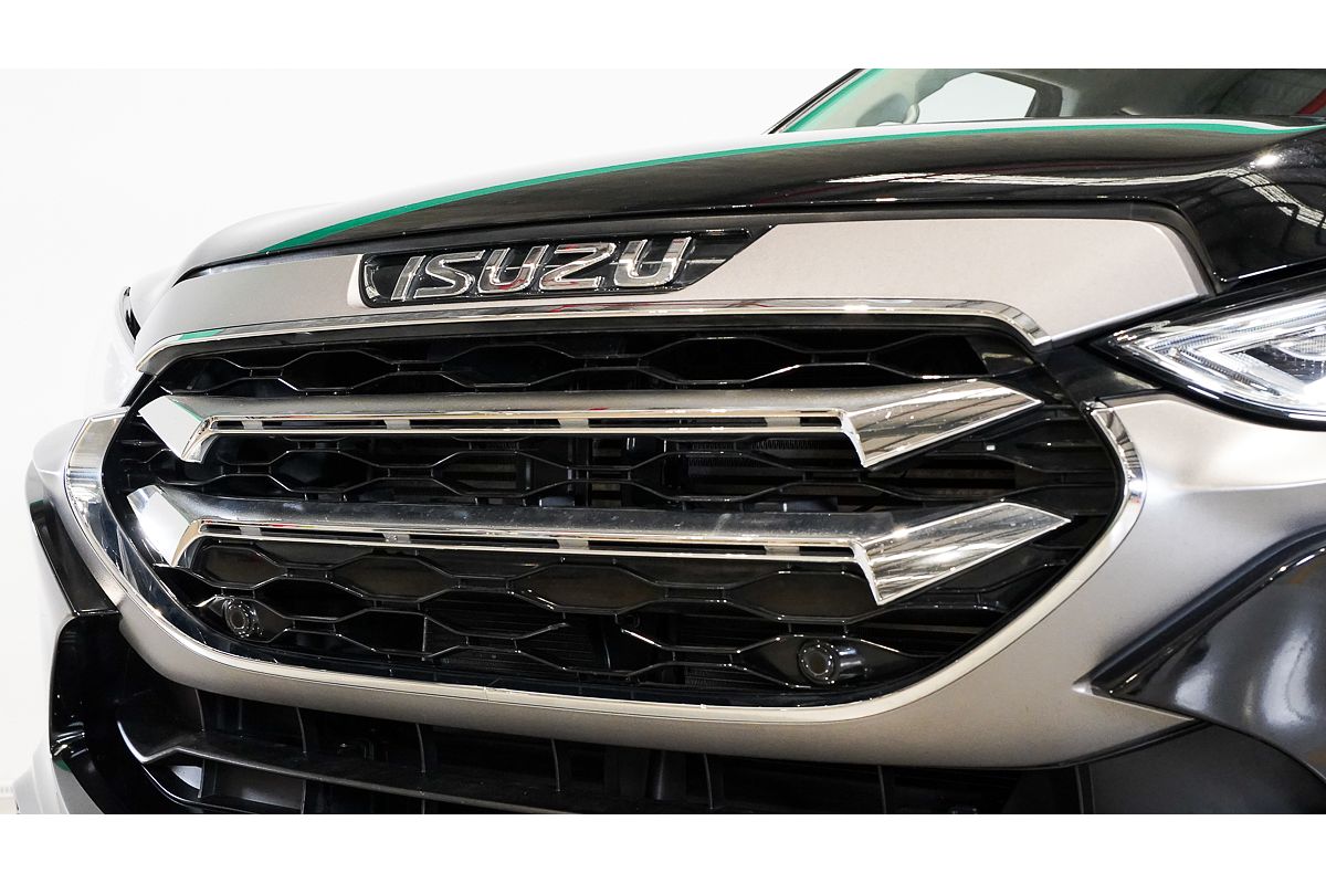 2022 Isuzu MU-X LS-T