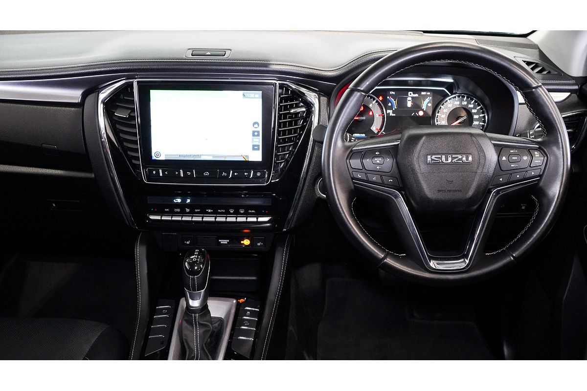2022 Isuzu MU-X LS-T