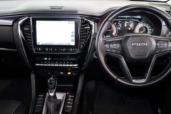 2022 Isuzu MU-X LS-T