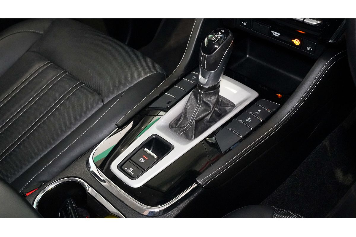 2022 Isuzu MU-X LS-T