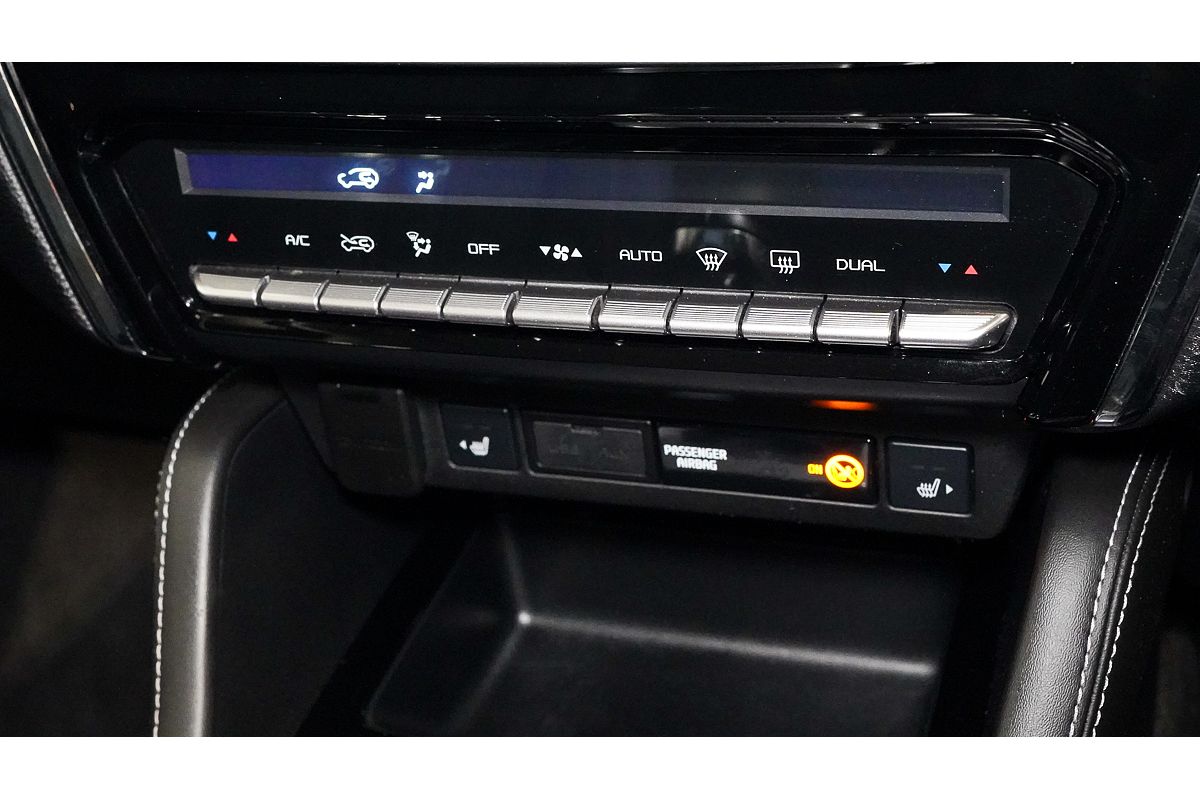 2022 Isuzu MU-X LS-T
