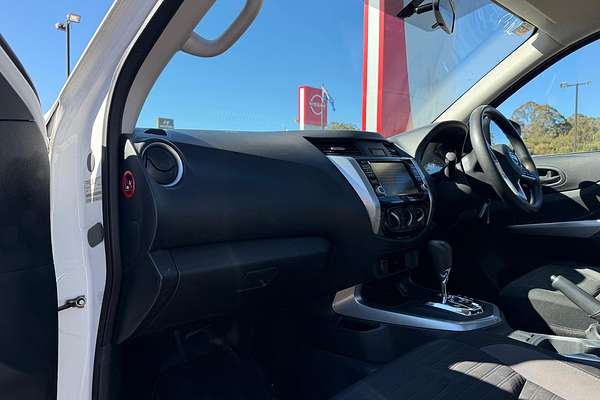 2021 Nissan Navara SL D23 Rear Wheel Drive