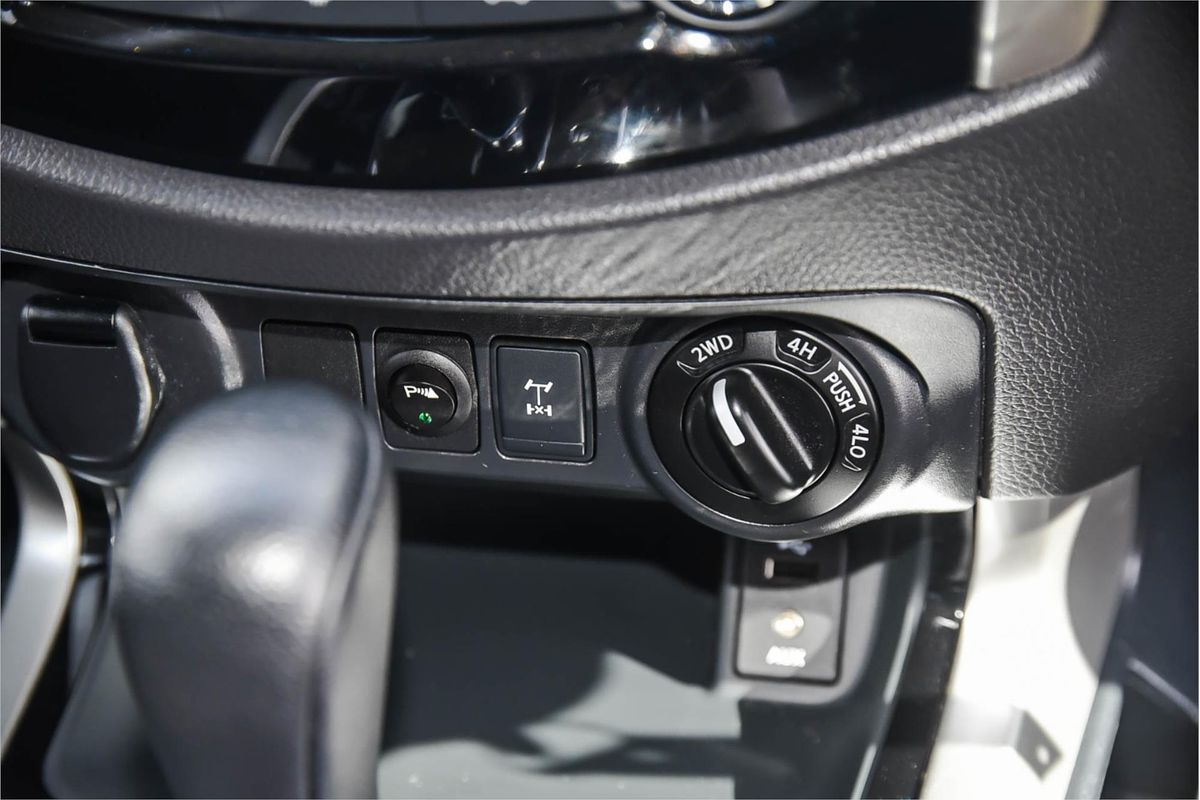 2018 Nissan Navara ST D23 Series 3 4X4
