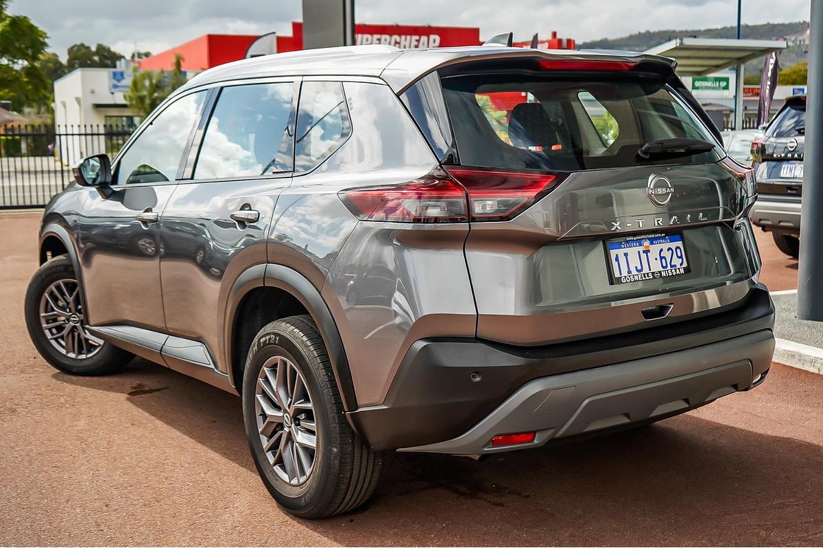 2024 Nissan X-TRAIL ST T33