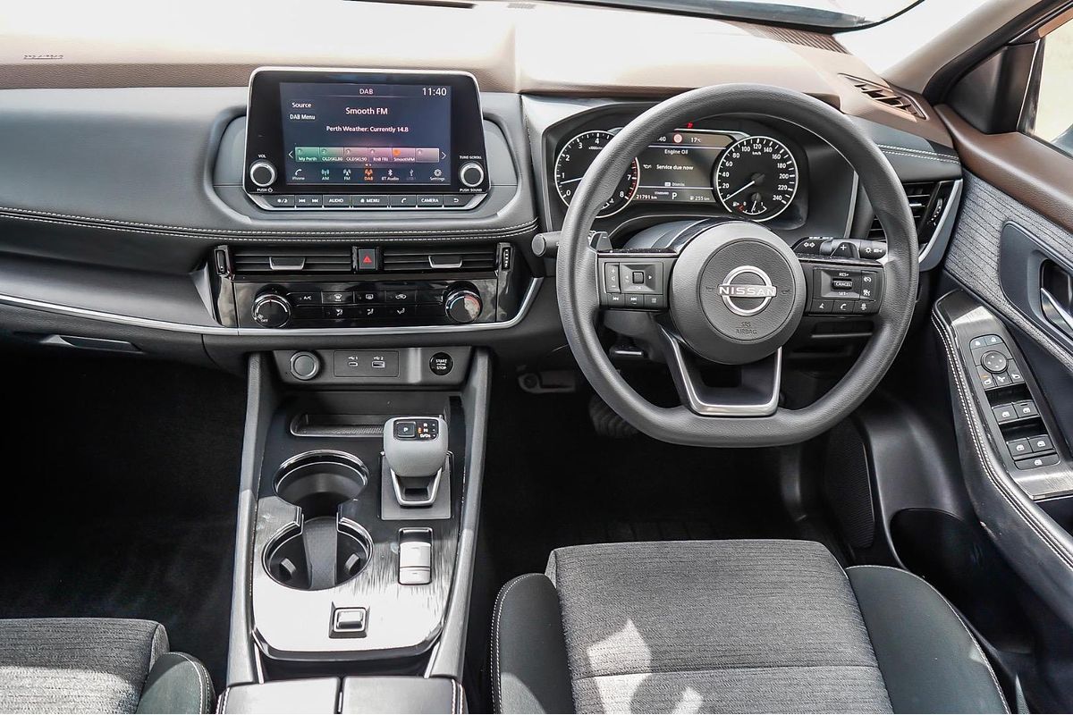2024 Nissan X-TRAIL ST T33