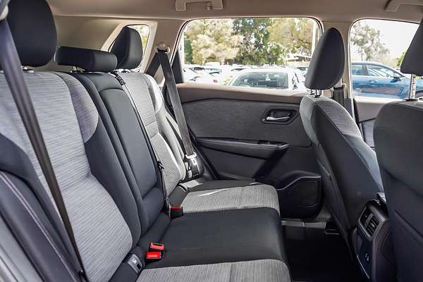 2024 Nissan X-TRAIL ST T33
