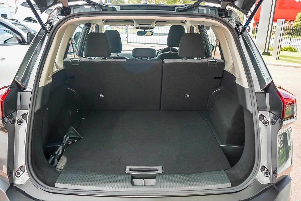 2024 Nissan X-TRAIL ST T33