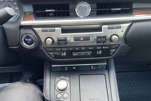 2017 Lexus ES
