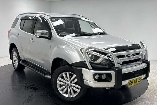 2018 Isuzu MU-X LS-T