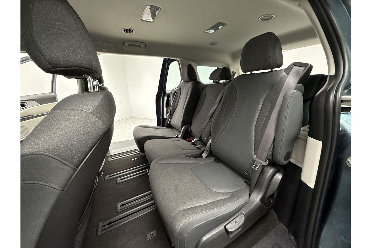 2023 Kia Carnival S KA4