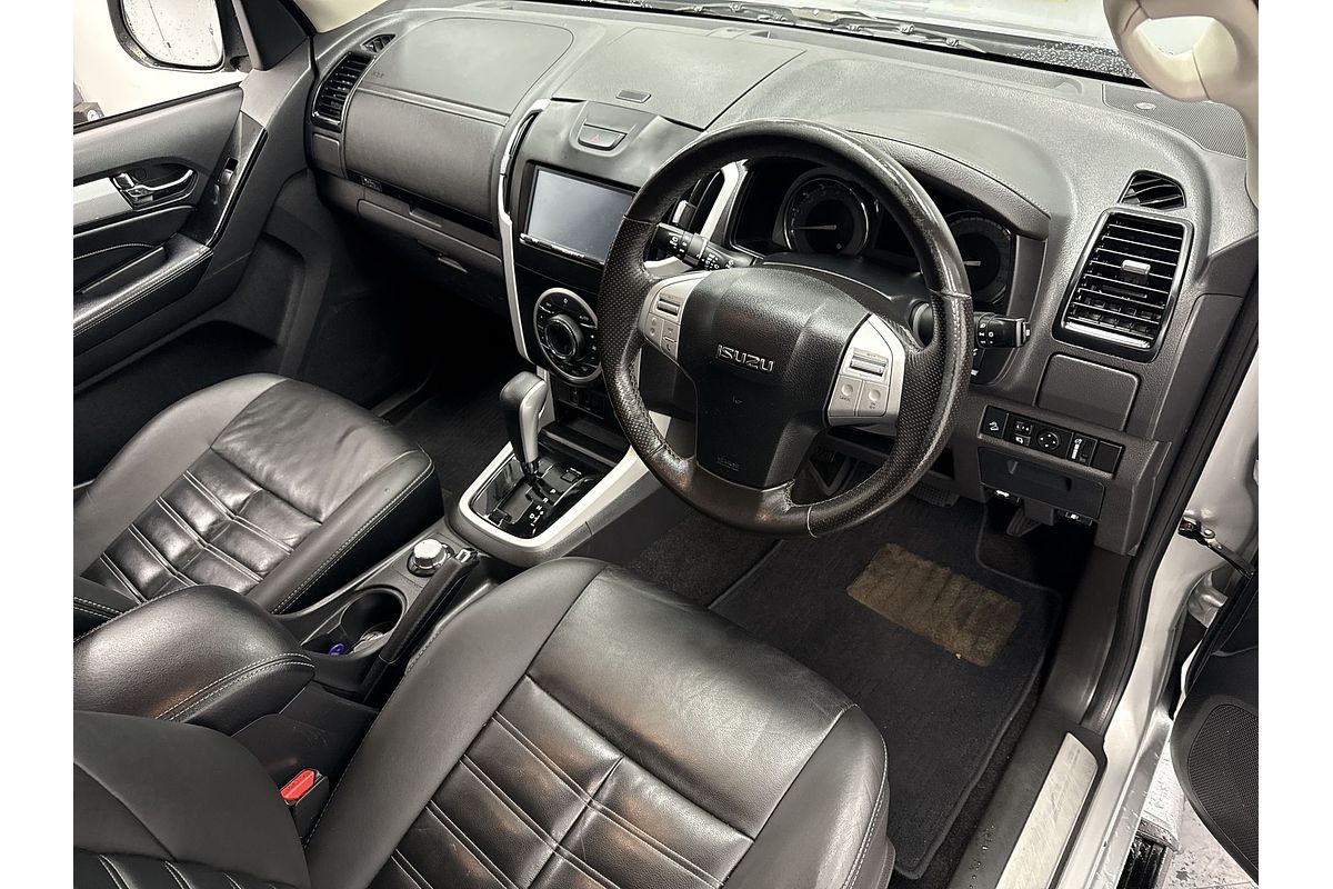 2018 Isuzu MU-X LS-T