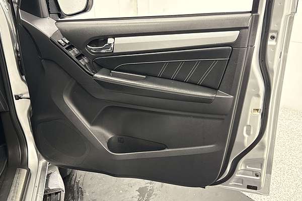 2018 Isuzu MU-X LS-T