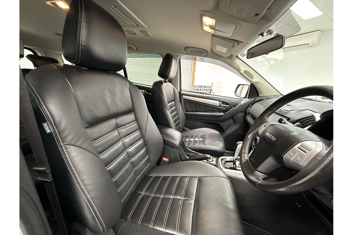 2018 Isuzu MU-X LS-T