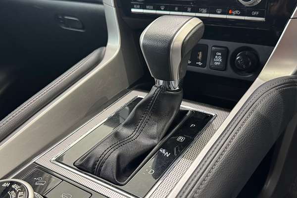 2020 Mitsubishi Pajero Sport GLS QF