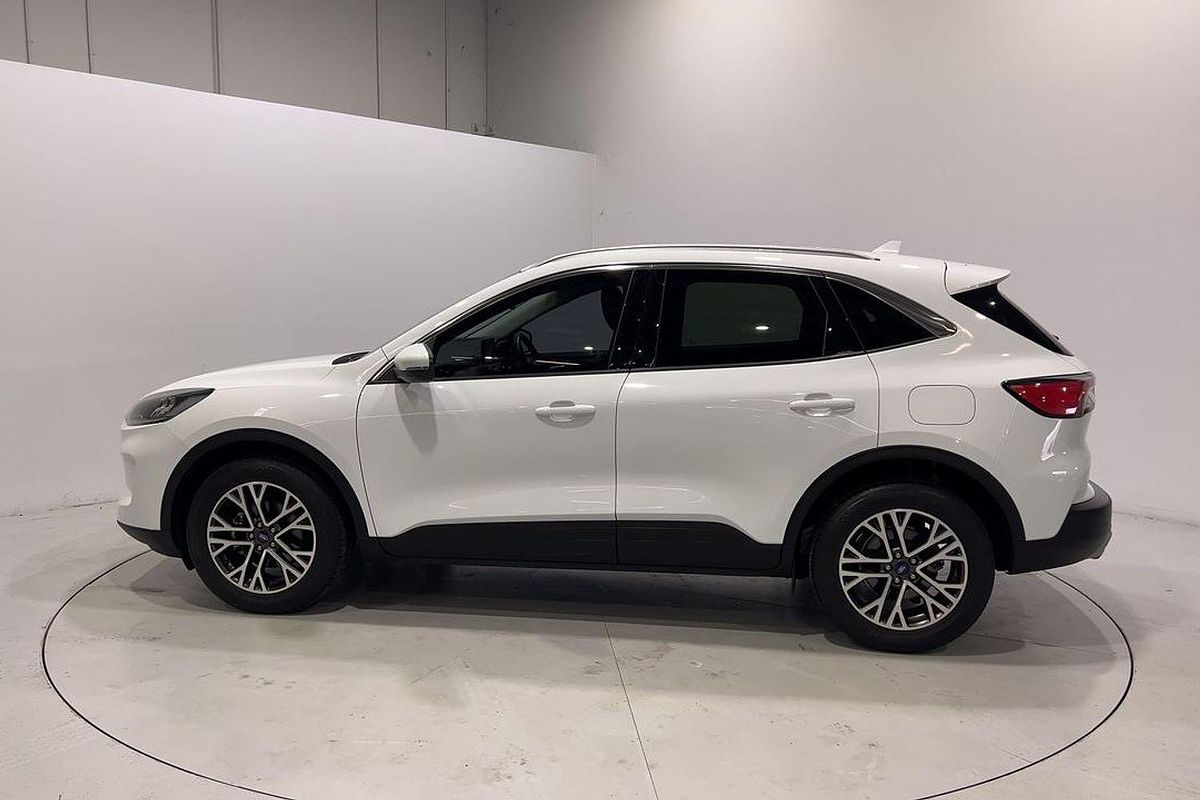 2021 Ford Escape ZH