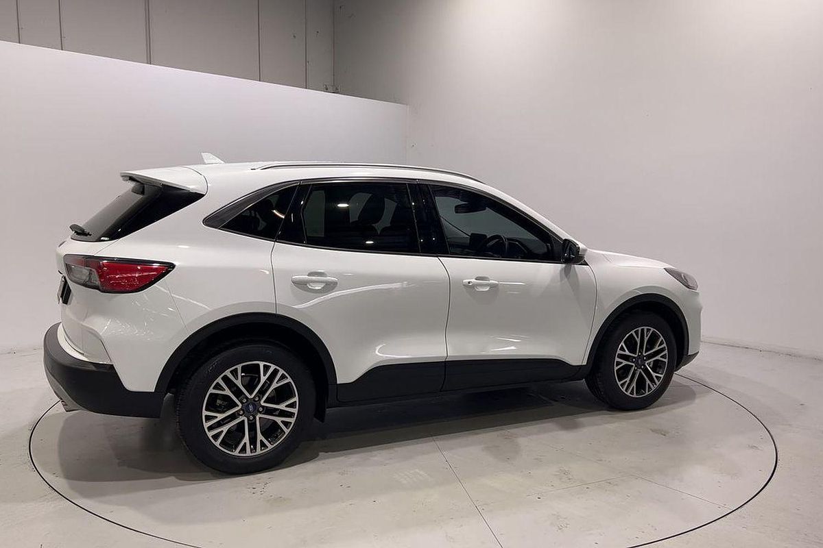 2021 Ford Escape ZH