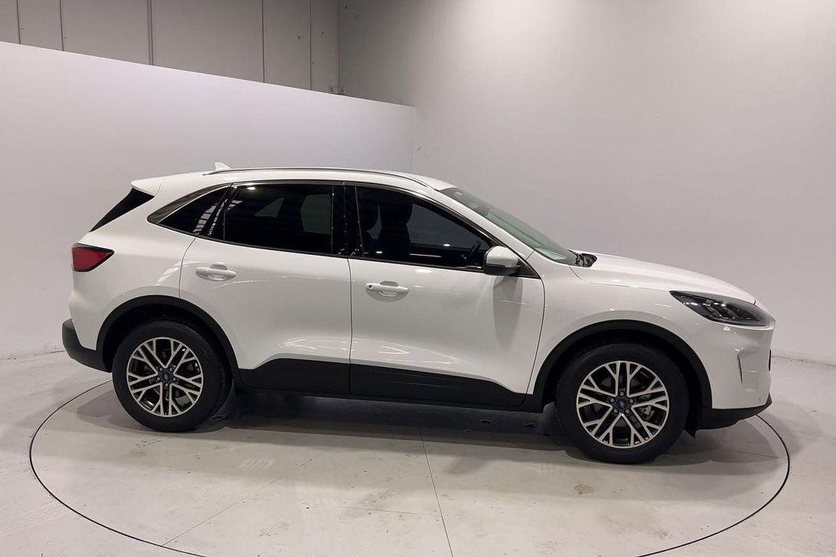2021 Ford Escape ZH