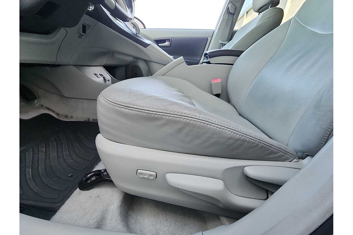 2011 Toyota Prius IV