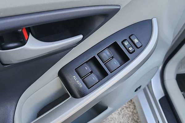 2011 Toyota Prius IV